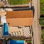 Vila Ivo Zadarvillas *