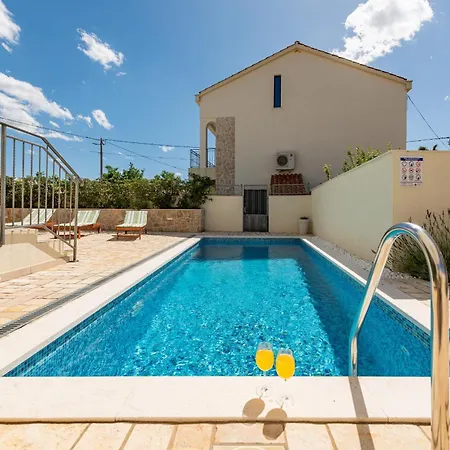 Ivo Zadarvillas Villa