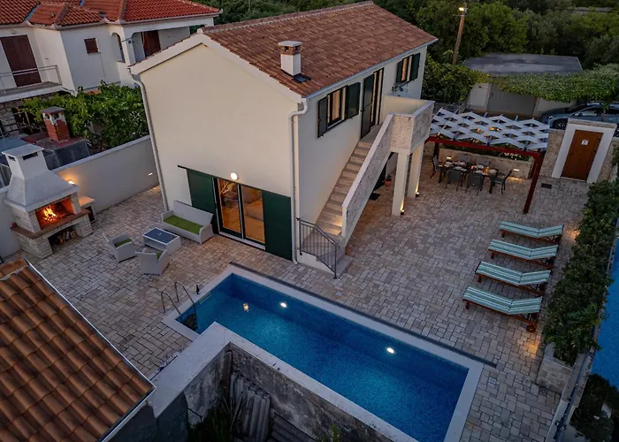 Ivo Zadarvillas Виньерац