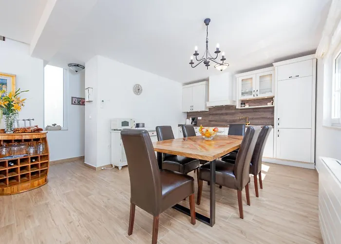 Вилла Ivo Zadarvillas *
